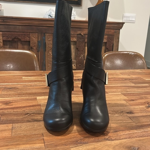 Chloe Black Heeled Boots with Gold Buckle and Chunky Heel - Picture 2 of 15